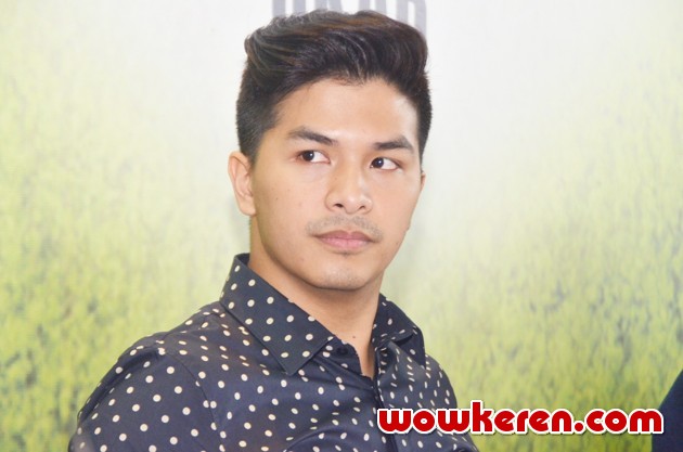 Gambar Foto Glenn Alinskie Saat Menggelar Jumpa Pers